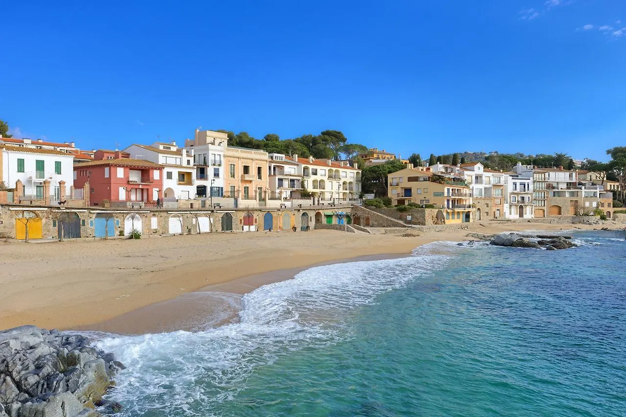 Voramar A Apartment Calella De Palafrugell