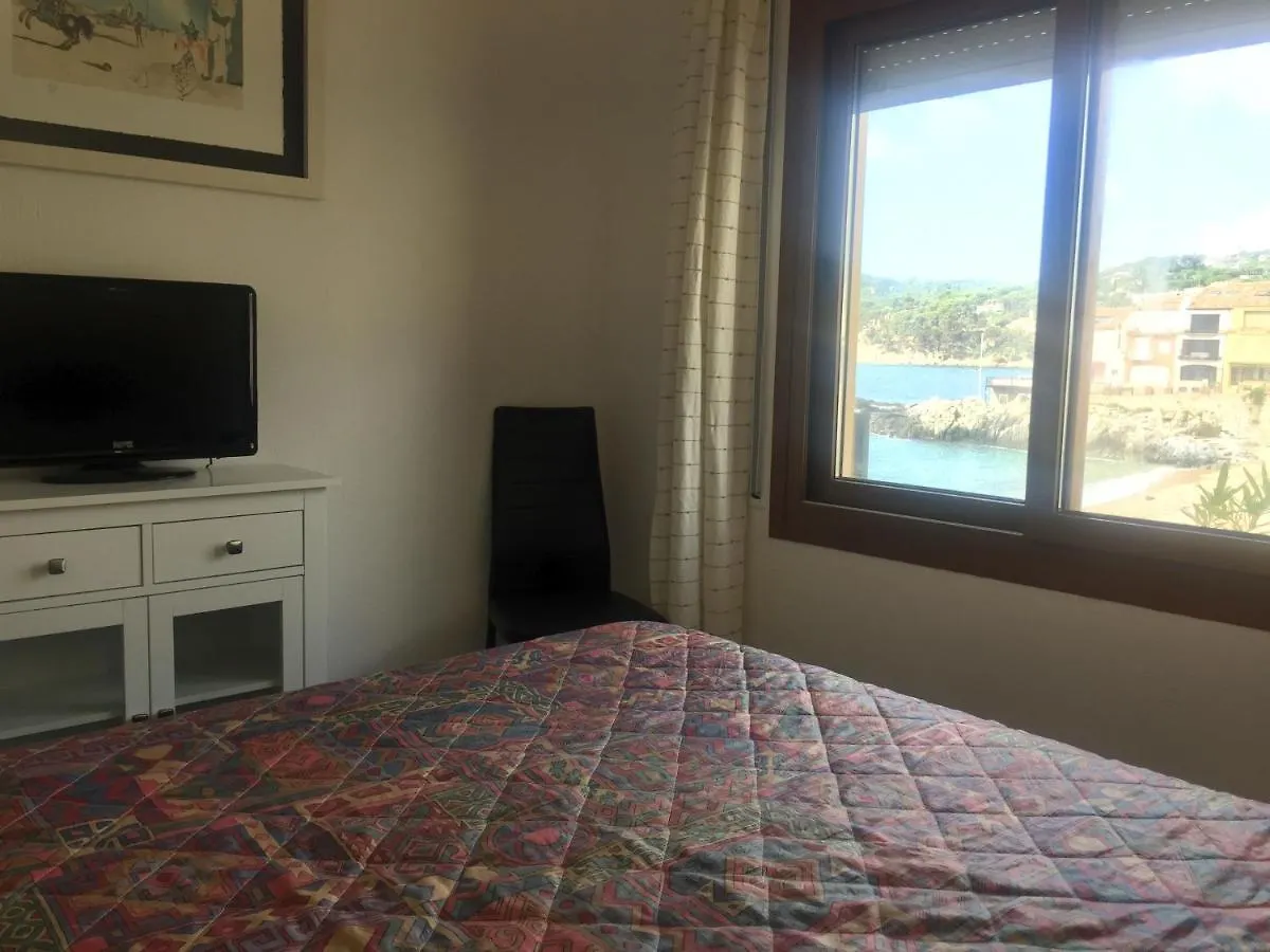 Voramar A Apartment Calella De Palafrugell